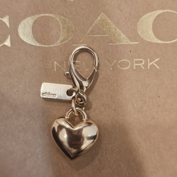 Coach Pink heart charm - Picture 5 of 6